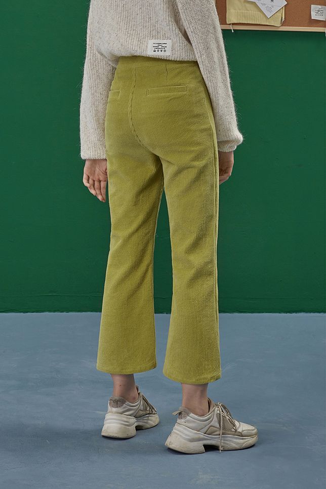 适合秋天穿的单品,初秋如何穿才会美得有气质