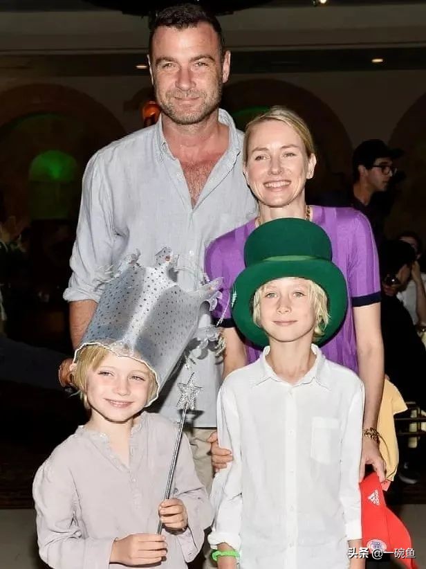 一个十几岁男孩的逆天颜值,中国12岁的逆天颜值