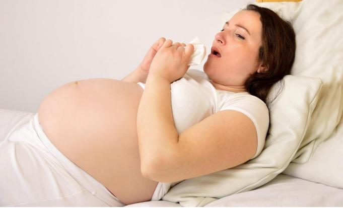 孕期持续腹痛的原因有哪些,孕期腹痛要怎么缓解