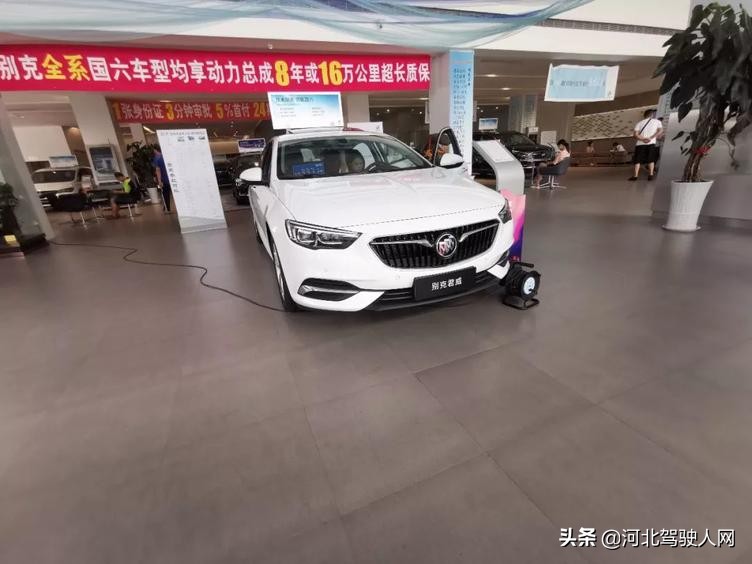 别克新君威试驾15t,老君威车主开新款