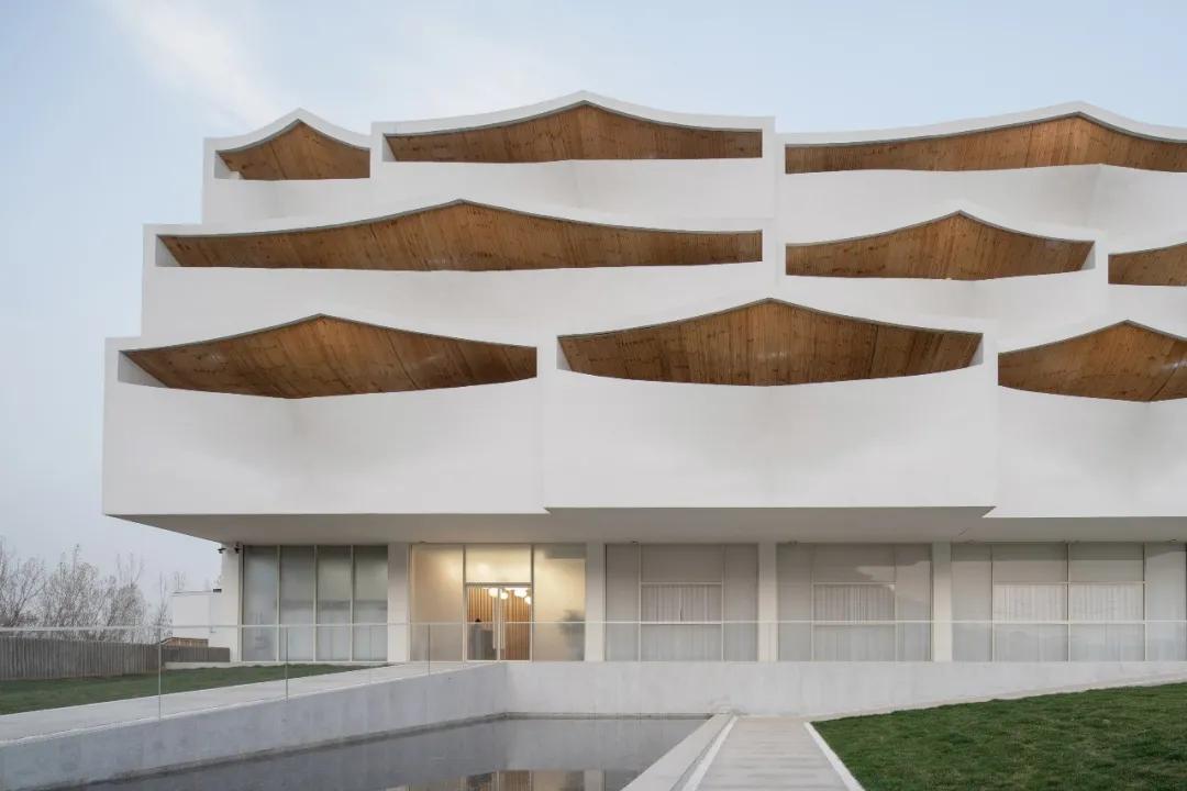 两亩地民宿设计方案效果图,乡村两层排屋民宿设计