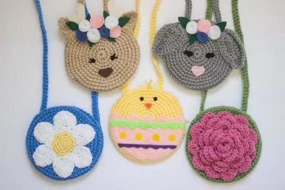 如何钩小包上的小装饰,钩个随身小包包好看