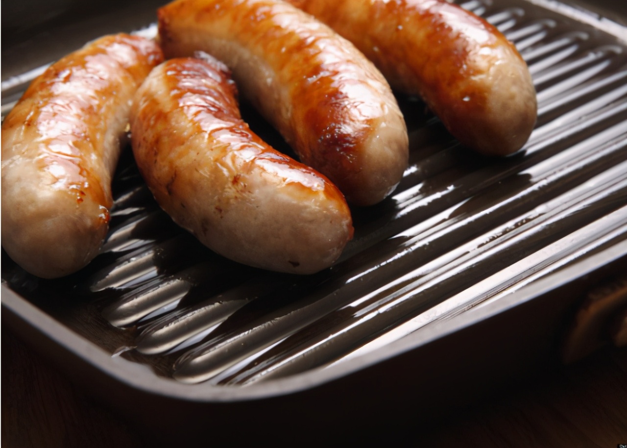 土豆酿烈酒,缝机纺棉服:《纪元1800》中的英格兰各阶层生活