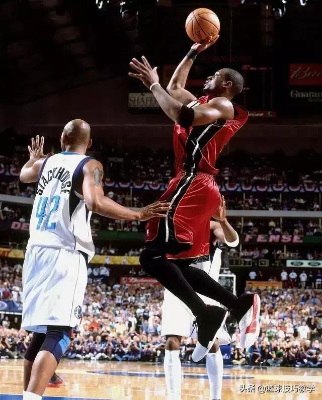 韦德退役之战球鞋,韦德退役最后一战球鞋