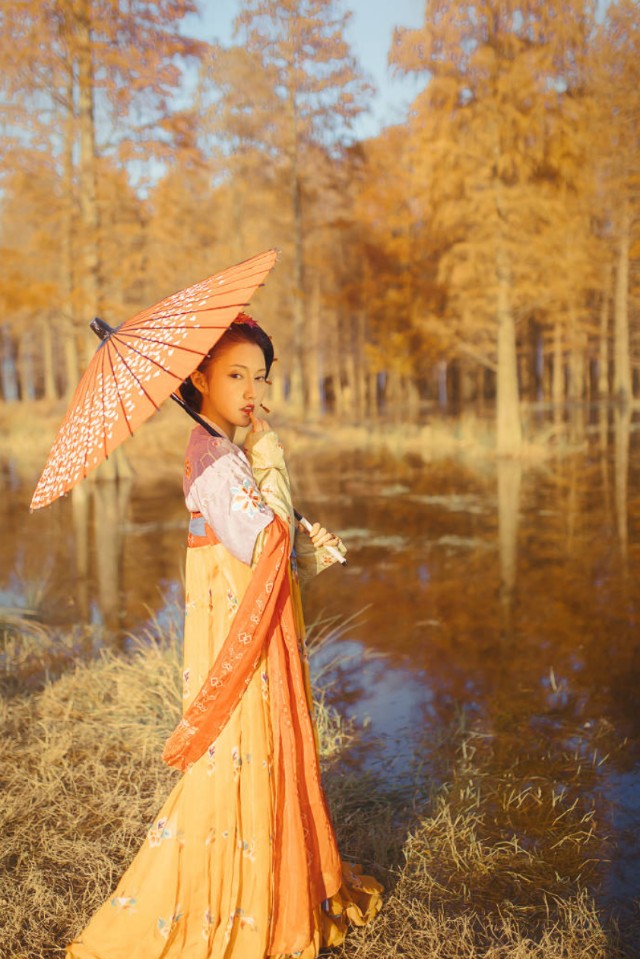 七绝二首春韵,七绝云淡天高好句子