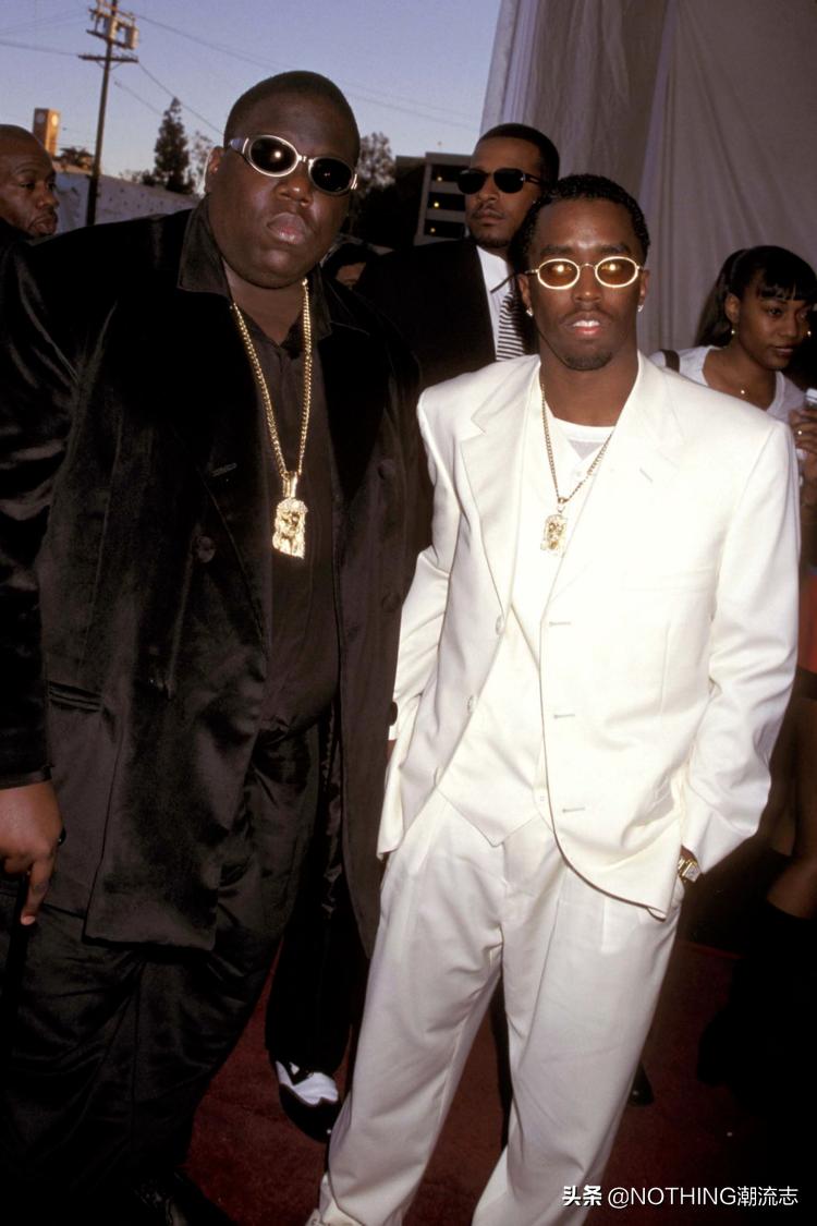 美国为什么喜欢抢潮牌,美国暴徒抢劫