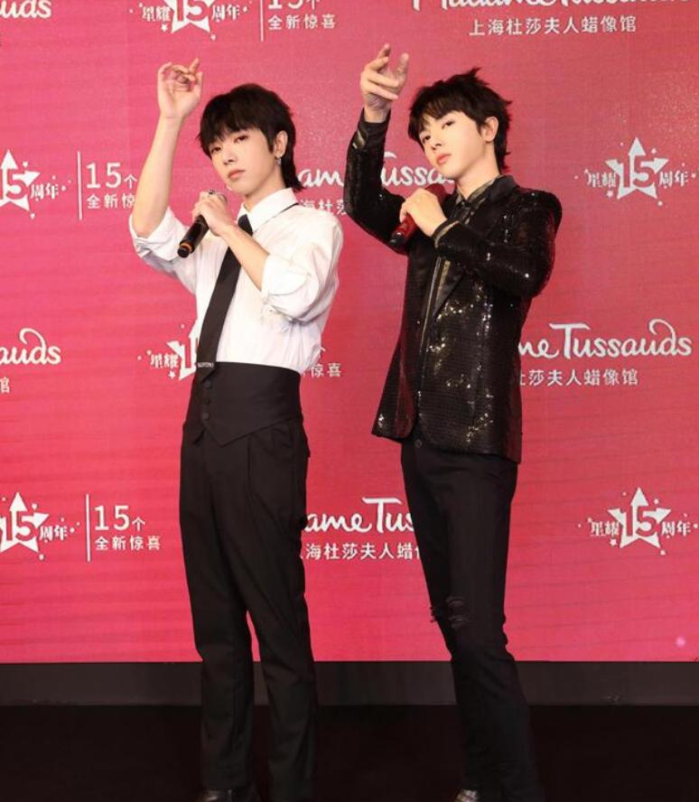 华晨宇整容风波后毫发无伤，公开露面参加活动，他该给吴亦凡打钱