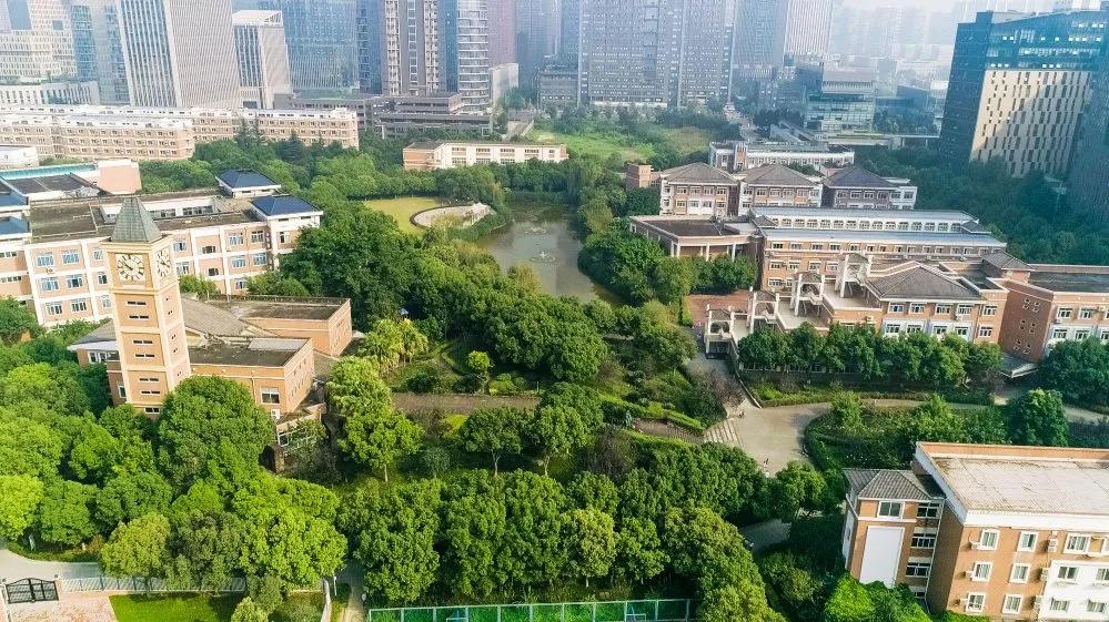 美视国际学校2020年重点率,美视国际学校收费