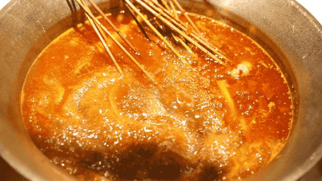 牛华麻辣烫视频,乐山喜绿缘牛华麻辣烫