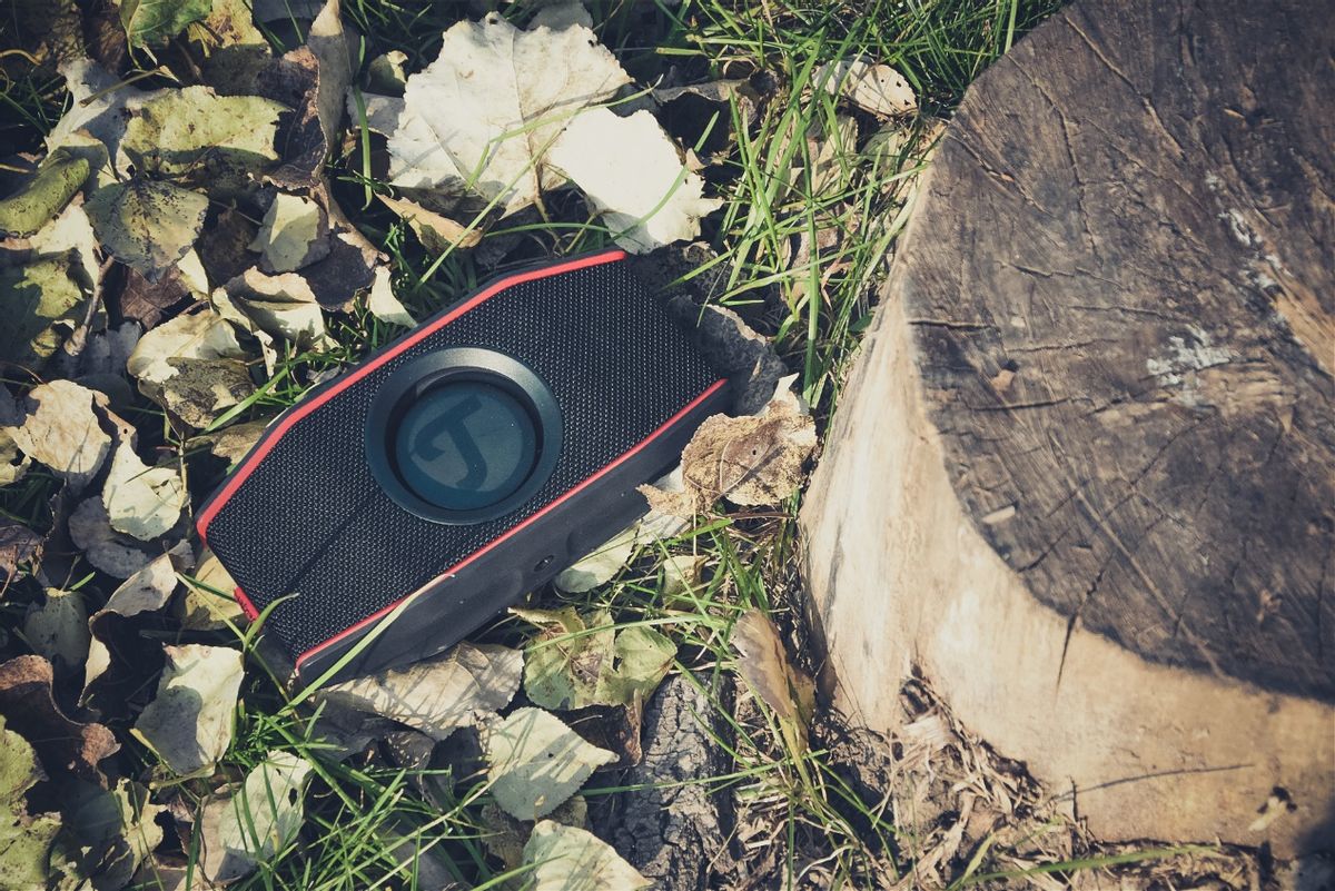 德斐尔小魔盒蓝牙音响,德斐尔小魔盒和bosemini