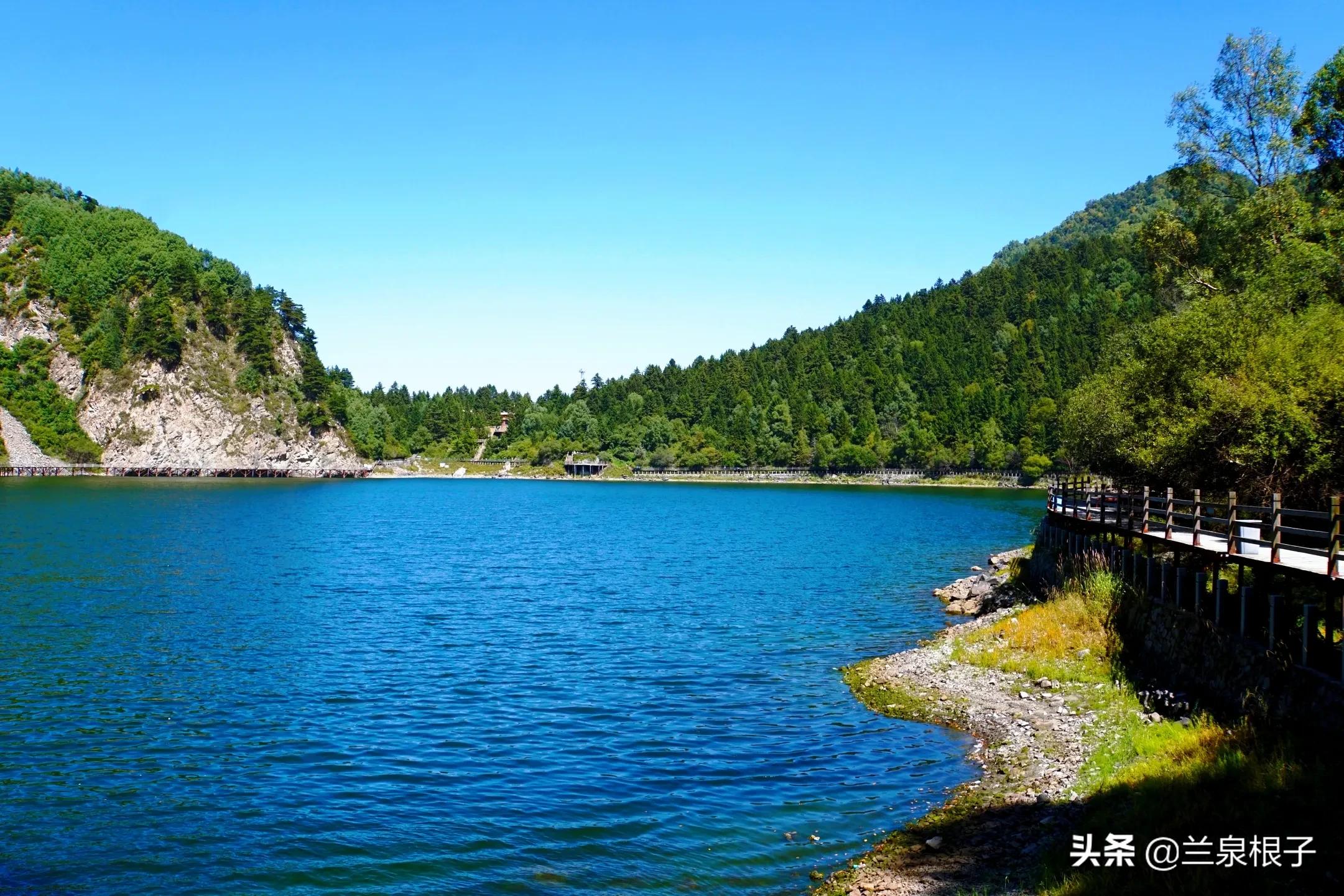 秋天的孟达天池,美丽的孟达天池