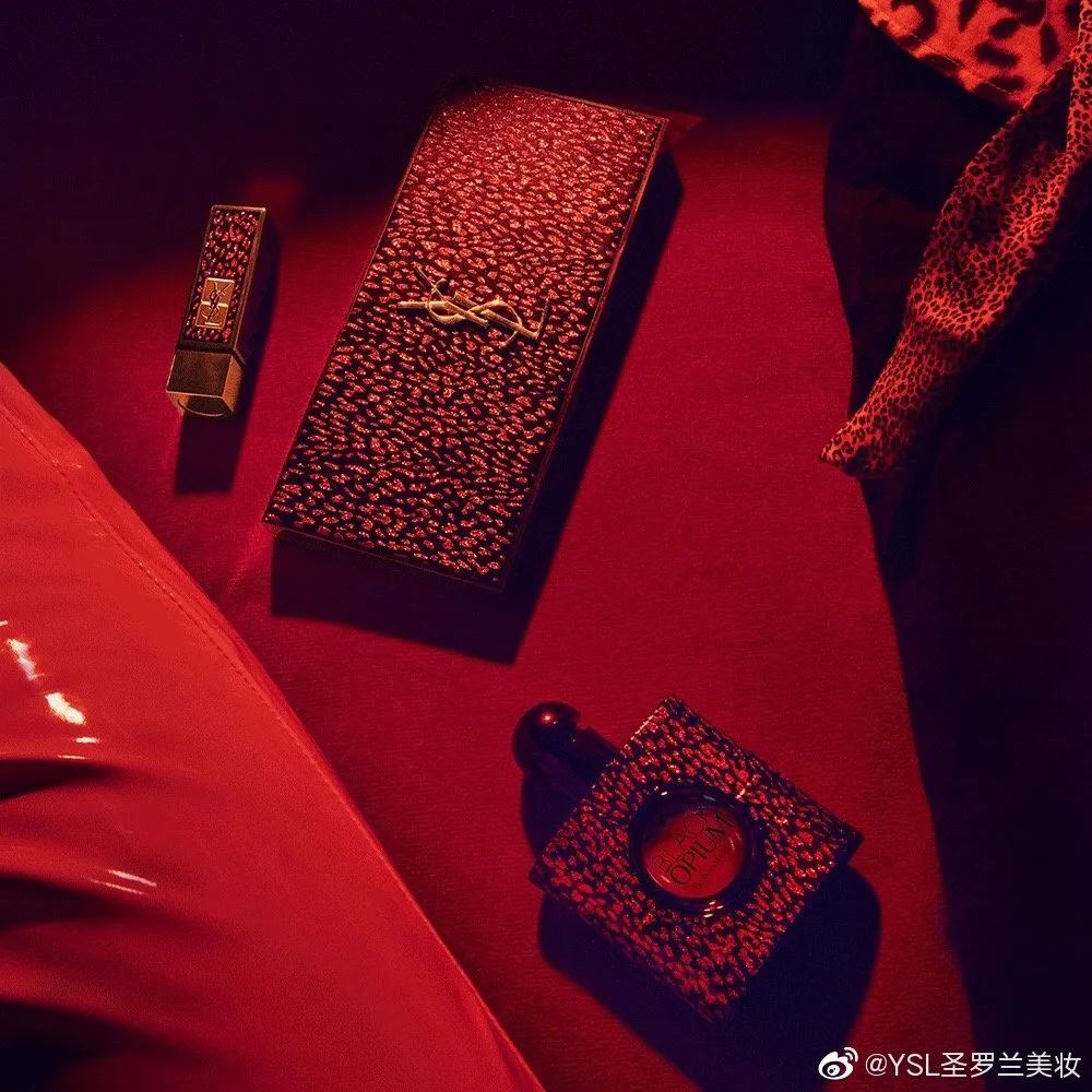 摊牌了！我的“精致派对妆”是今年的圣诞限定给的