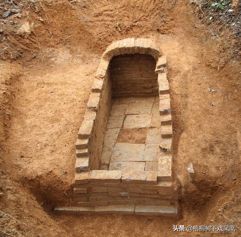 杜甫墓被挖出后发现了什么,杜甫墓被挖出来了吗