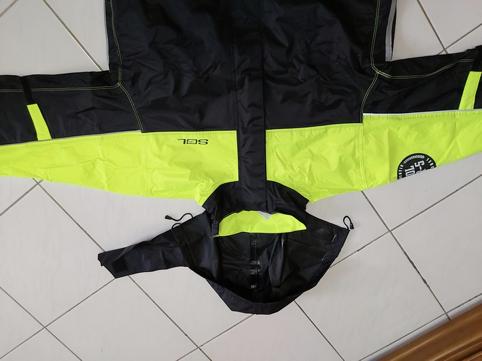 开箱体验，全新雨衣SOLSR-5运动型两件式骑行雨衣