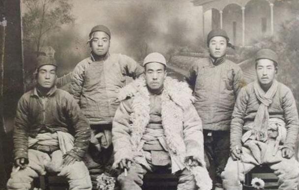 他是民国悍匪之首,老蒋给他师长当不满足,1943年被我军击毙