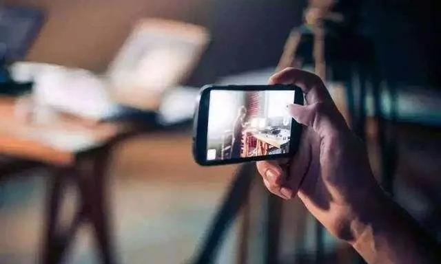 亿万市场中的汽车直播|一本好听难念的生意经?