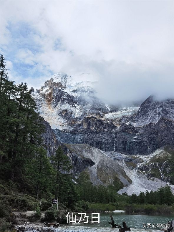成都到稻城亚丁自驾游详细攻略,稻城亚丁推荐自己去还是跟团