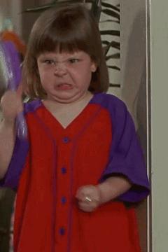 无知父母帮孩子放气,无知的父母不知道小儿脐疝