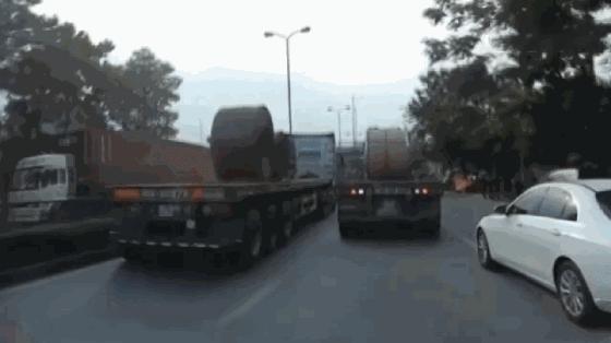 拉钢卷平放不就很安全吗?为什么货车拉钢卷经常都是立着的?