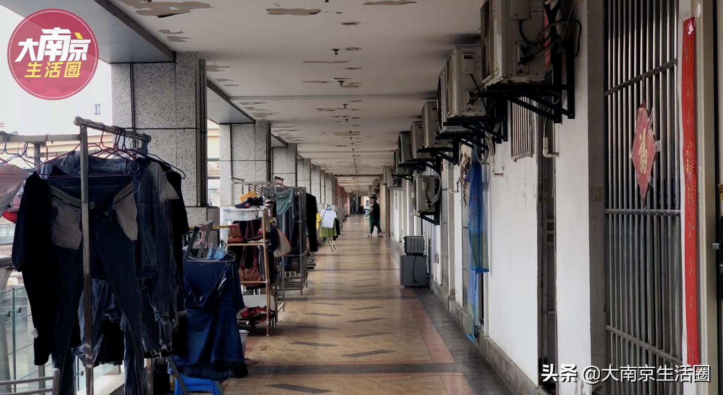 南京南站附近商场购物中心,南京南站旁边的商场