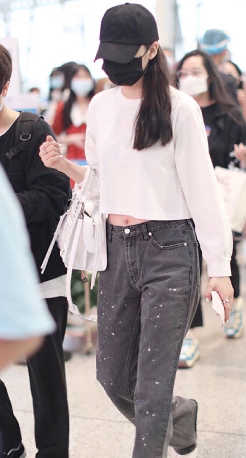 双肩包今年流行款,双肩包不过时