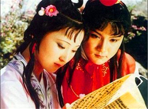 木石前盟与金玉良有什么关系,金玉良缘和木石前盟之争