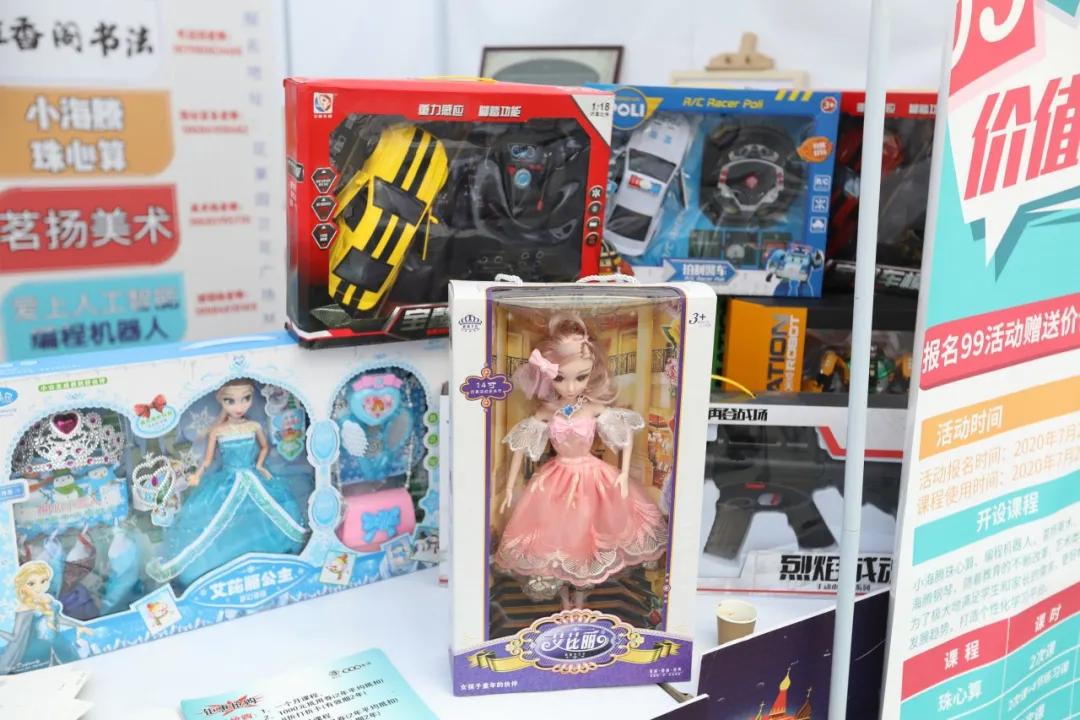 贵阳潮人为何扎推前往这里吃喝玩乐购？速戳