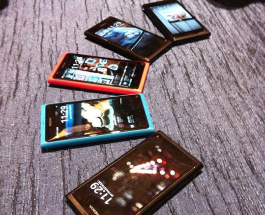 诺基亚新品今日发布诺基亚8国行,诺基亚n9和诺基亚800