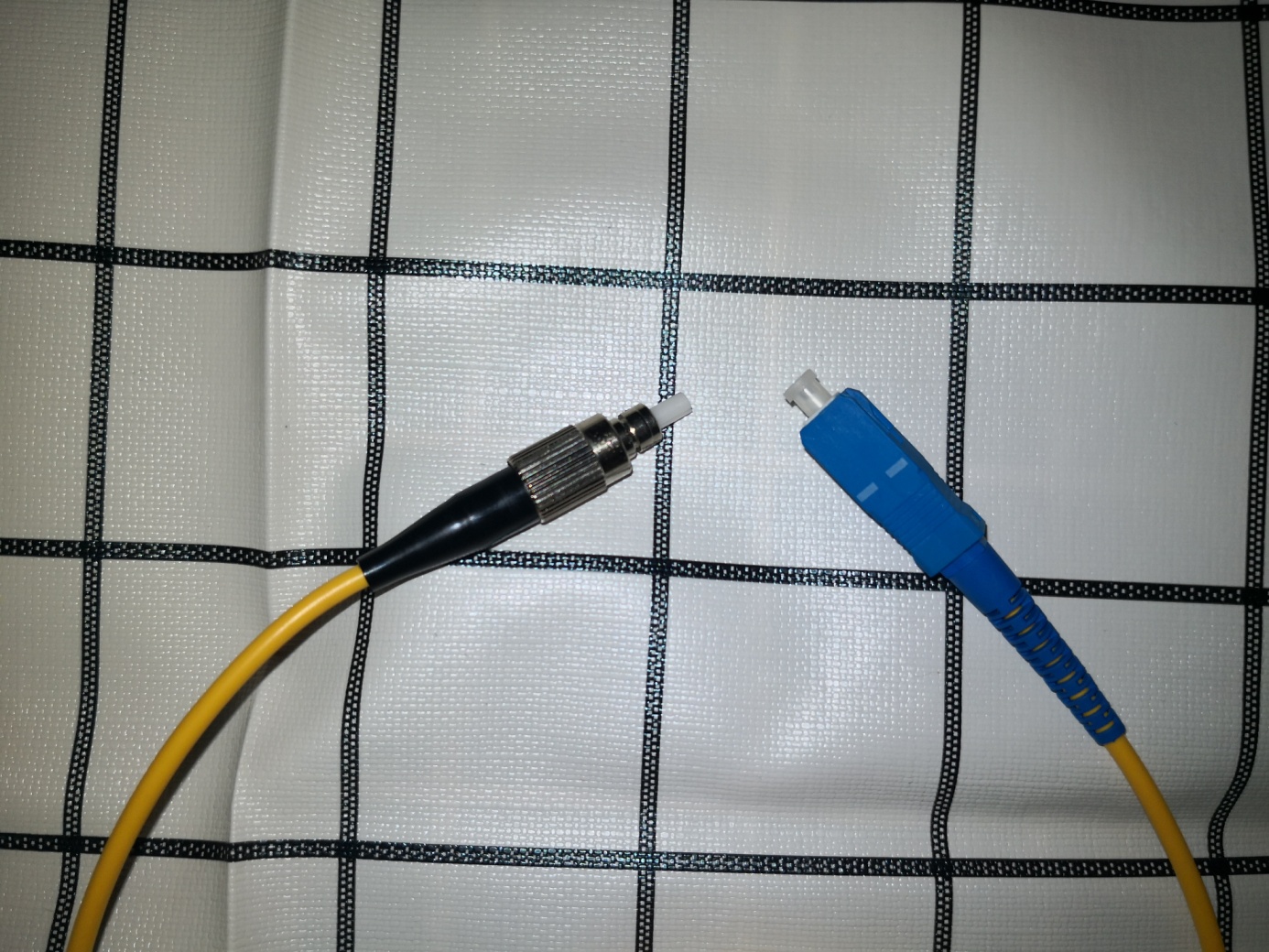 看到红点，线路通畅-毕亚兹光纤探测器评测