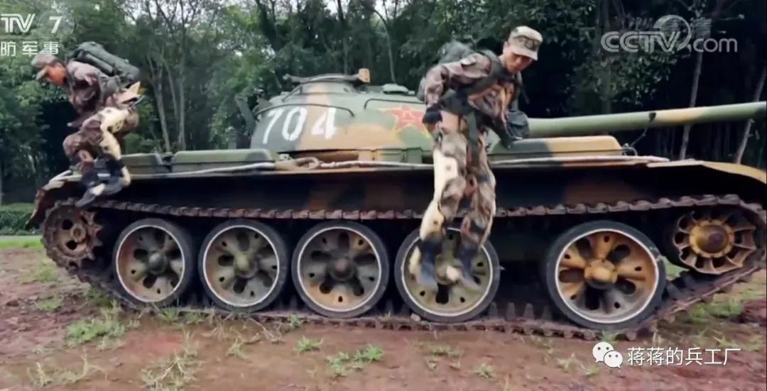 给边防部队最好的装备,边防军人负重装备