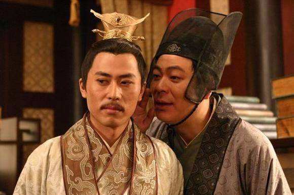 为什么唐朝中后期的宦*能官**够左右政局？这得从宦官的职务变化说起