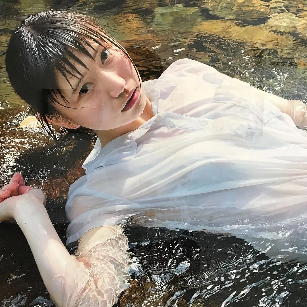 日本90后画家超写实绘画作品欣赏,日本画家画小清新少女