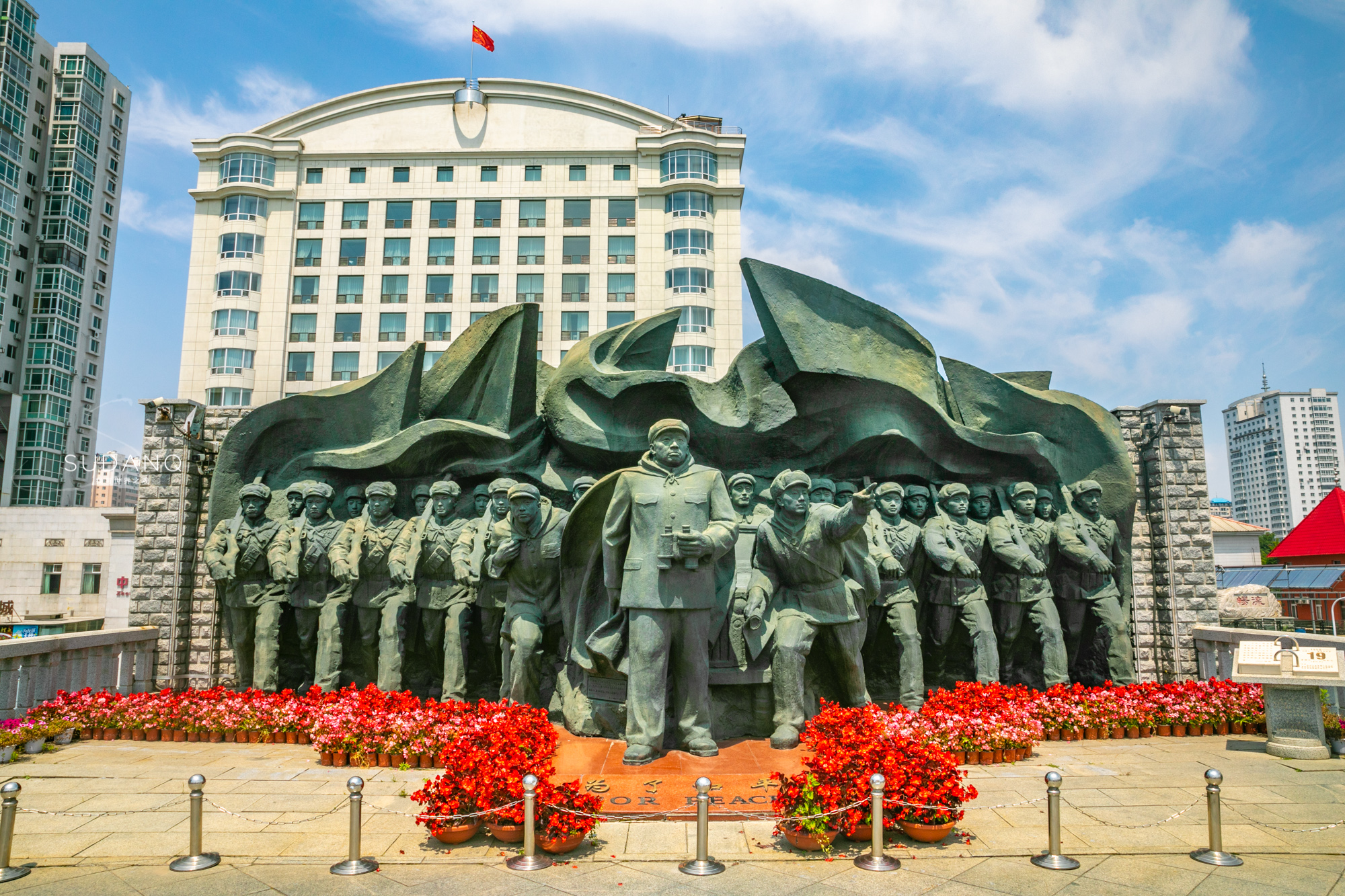 杭州断桥诗情画意,丹东断桥意义非凡:见证了抗美援朝的沧桑历史