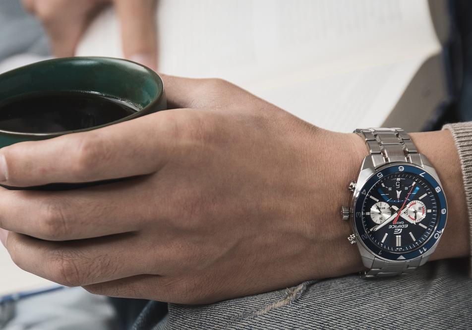 卡西欧edifice系列eqw-a1200db-1a限量版,卡西欧casioedificeecb-900db-1a