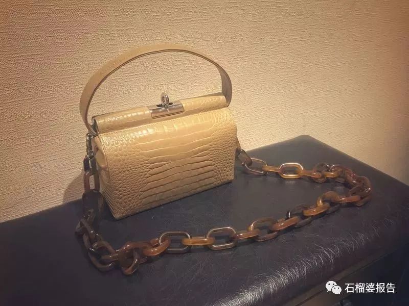 一万多预算买包,买包去哪里买比较合适