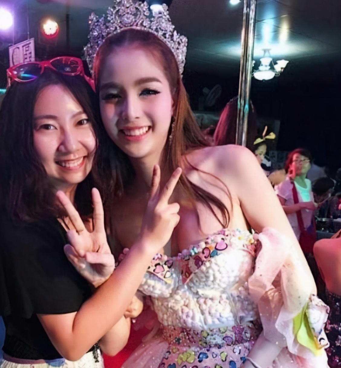 泰国如何区分人妖和女性,在泰国如何区分人妖和女性