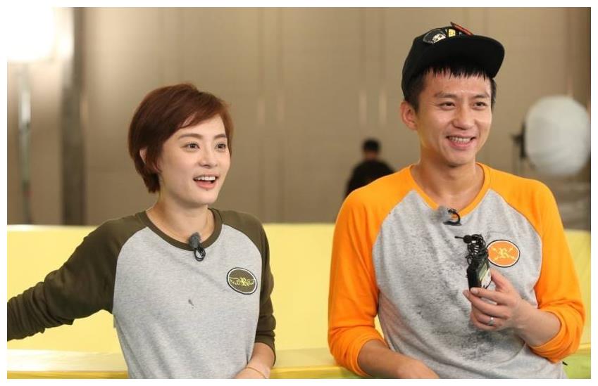 与冯小刚“暗斗”11年，孙俪是真正导火索？邓超冯小刚恩怨始末