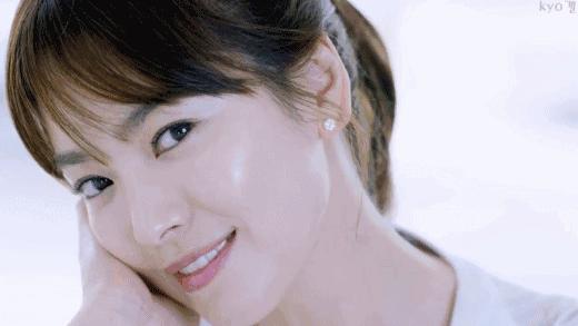 熬最深的夜,也要发最亮的光!烟酰胺精华,让你熬夜也有少女颜