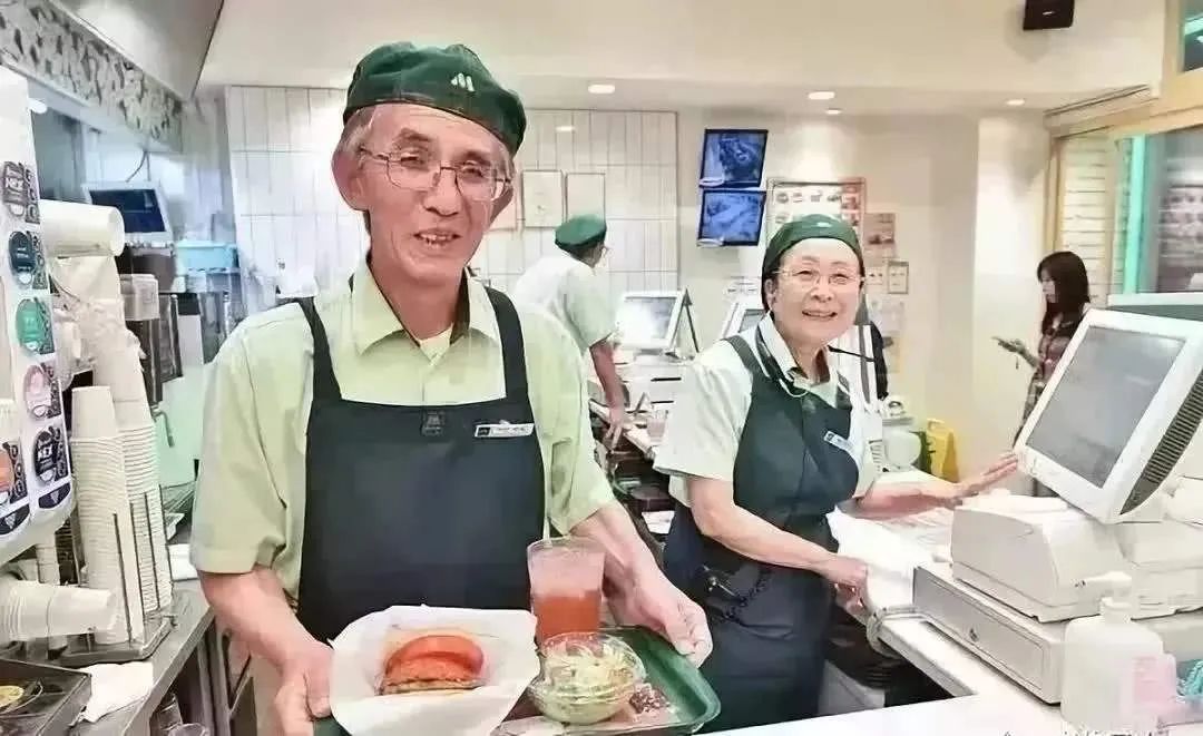 年轻人不能“无欲则刚”了