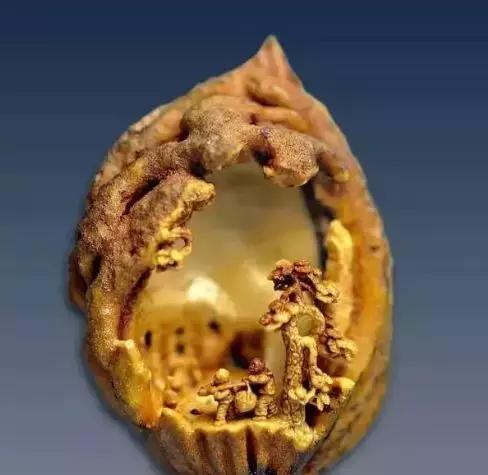 价值240万非洲的原木,雕刻成品出来后震惊全场,一片心疼声!