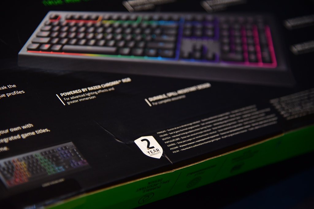 razer雷蛇萨诺狼蛛v2幻彩背光,游戏膜测评安卓