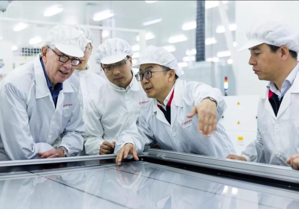 中国又一黑科技发电玻璃问世,发电玻璃或改变世界能源格局