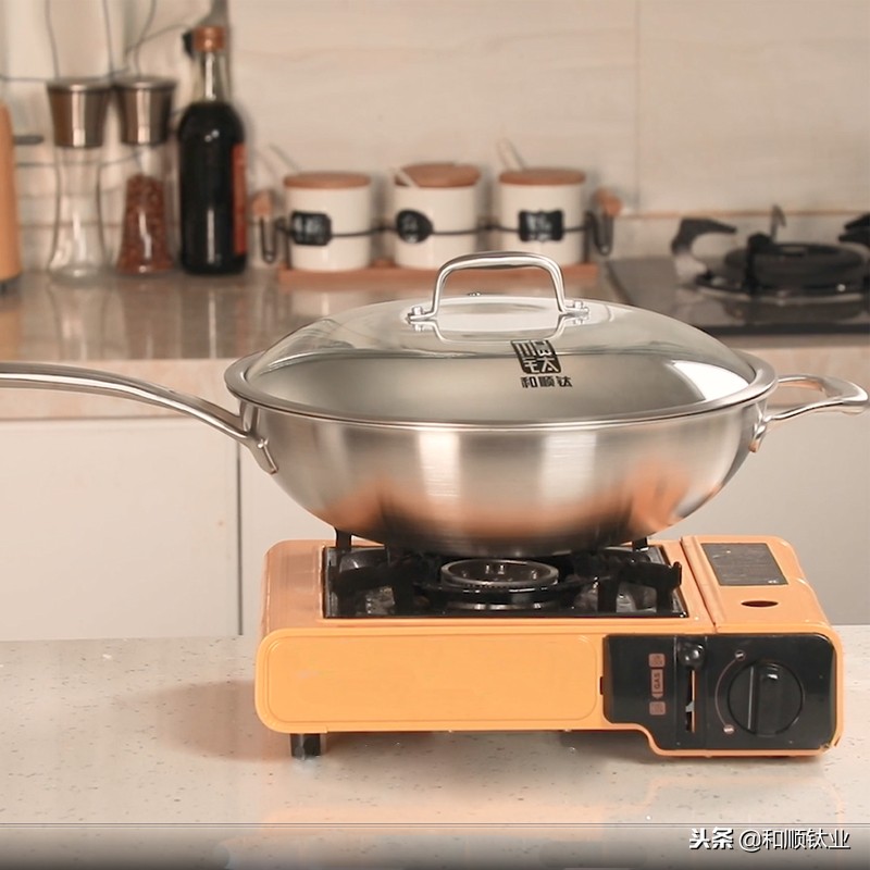 如何挑选一口好锅视频,怎样烧一口好锅