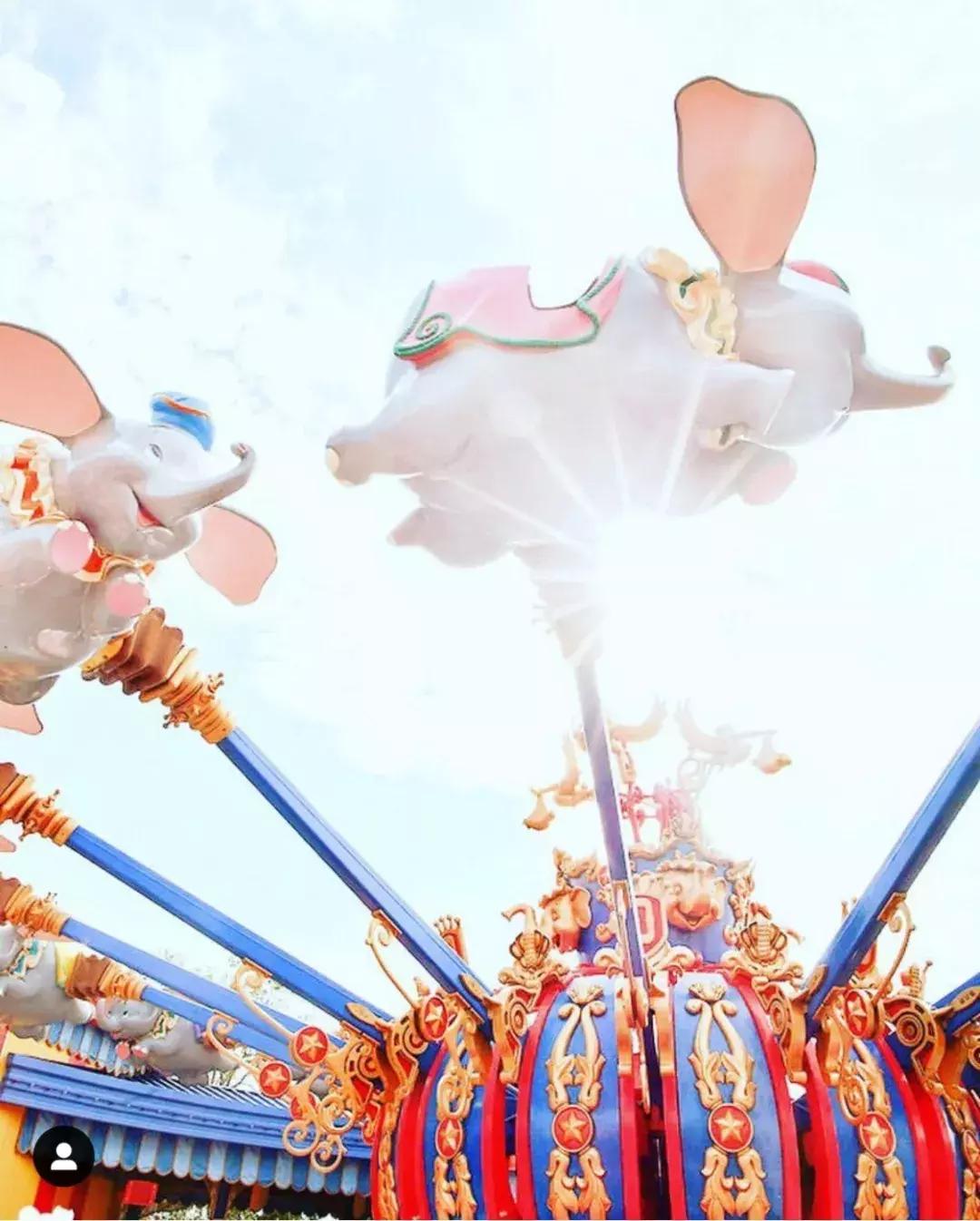 放假了和你爱的人去一次游乐场,一定要和自己爱的人去一次游乐场