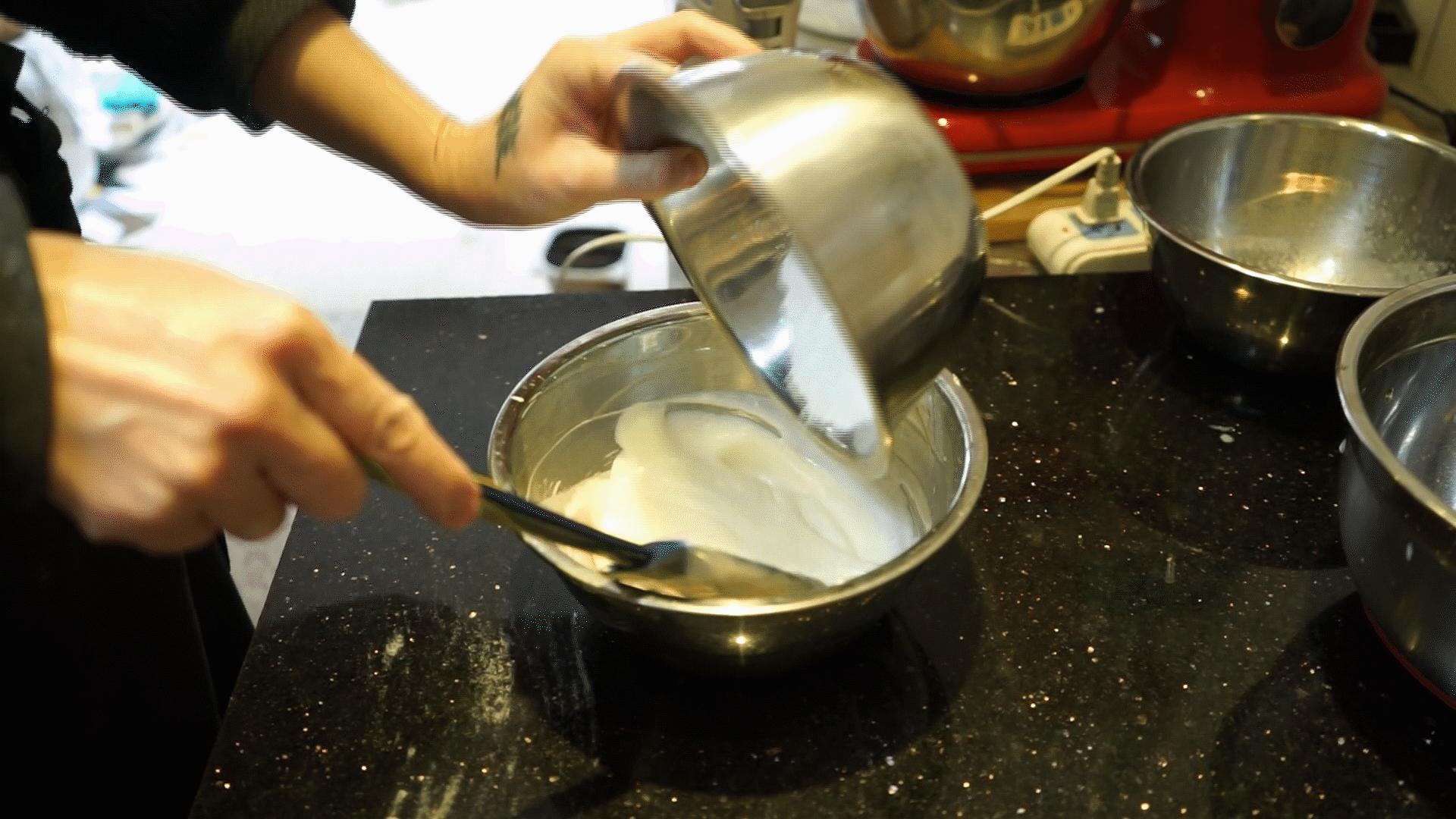 轻乳酪芝士蛋糕不开裂秘方,不回缩不塌陷轻芝士蛋糕