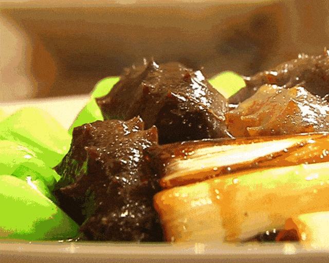 这些特大城市里，这个北方海边城市真的挺“大”