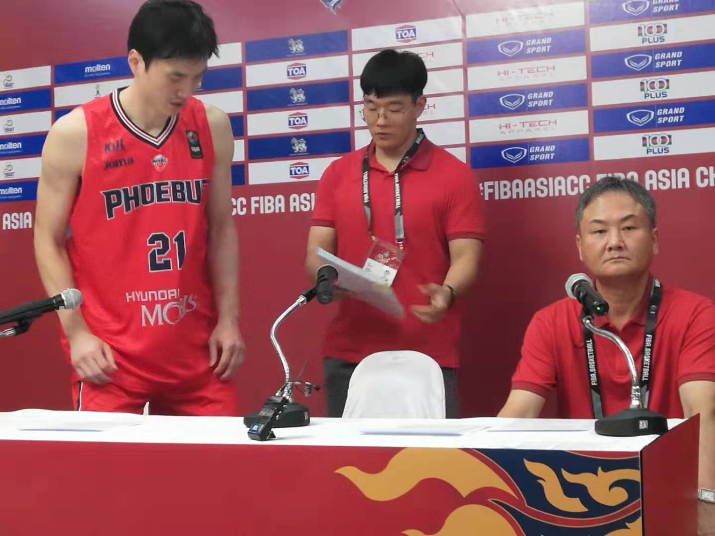 朱芳雨解释为何不上外援，连败没丢信心，胡明轩更衣室激励队友