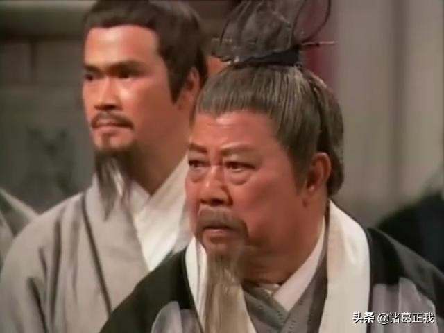 练辟邪剑法之前的岳不群武功如何,岳不群练辟邪剑谱有多厉害