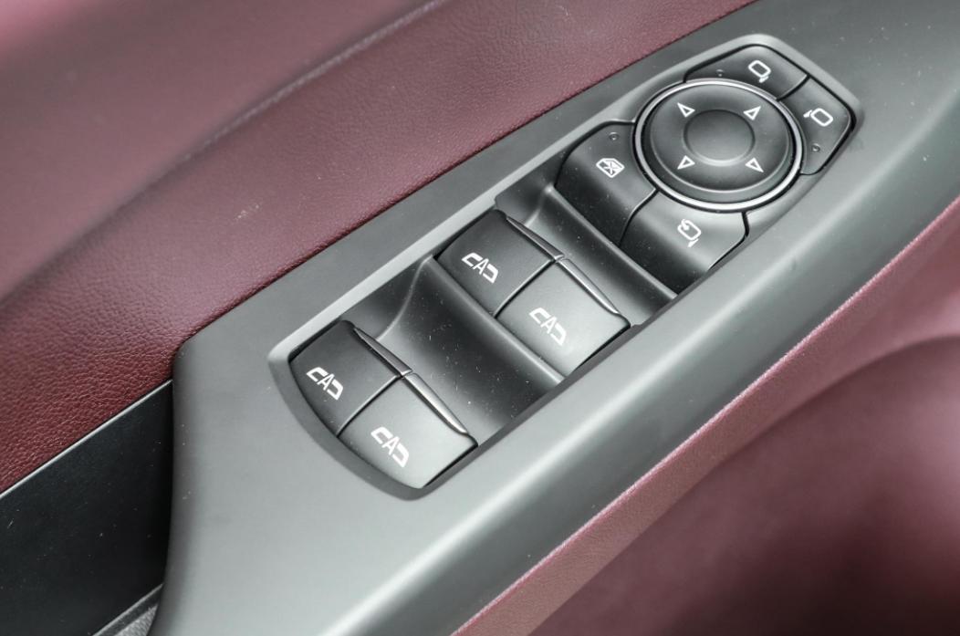 别克gl8中控锁按键没反应,2013款别克gl8中控按键说明