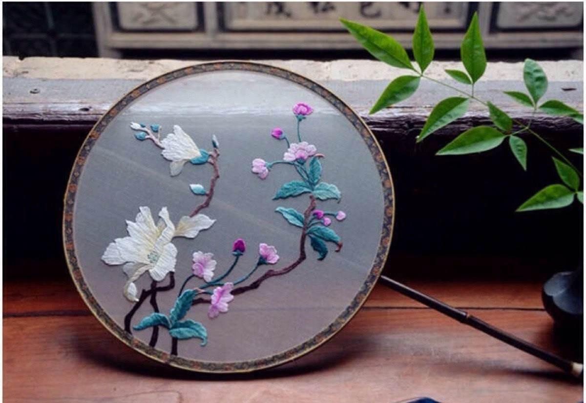 裁为*欢合**扇，团团似明月——关于团扇那些不得不说的设计理念